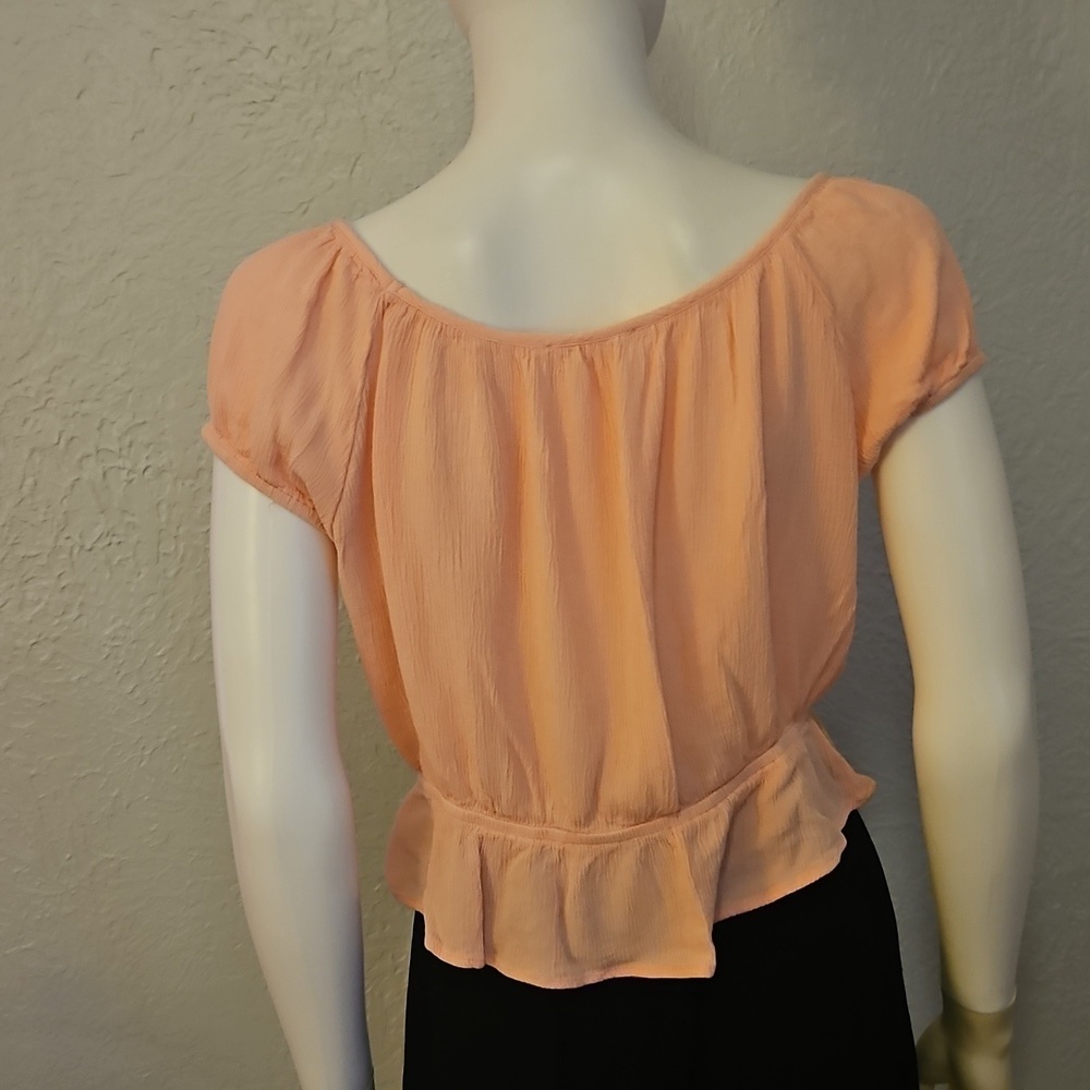 Vtg MISS DAISY Peach Floral Embroidered Cropped Peplum Top - Picture 5 of 8